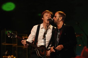 Paul McCartney y Ringo Starr actuarán en los premios Grammy