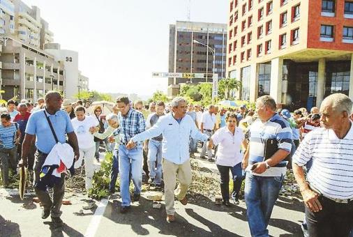 Ex sidoristas protestan en la calle ante nuevo engaño de la CVG