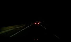 Así se ve la autopista Valencia-Puerto Cabello de noche (Foto)