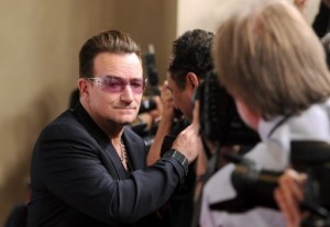 U2 tocará canción de Mandela en los Óscar