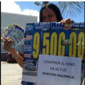 Mira cómo esta señora vende “Kino” (Foto)