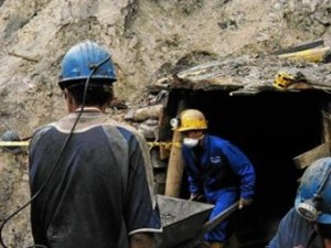 Mueren tres mineros colombianos en accidente