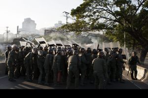 Otra noche de violencia en Chacao (Fotos)