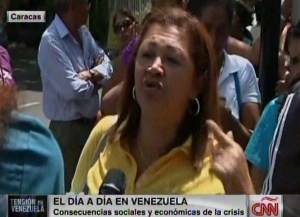 El #DebateCNN llegó a las inmensas colas venezolanas