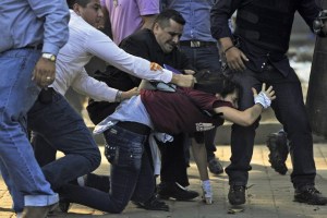 Más de 20 estudiantes detenidos serán trasladados al Palacio de Justicia (+lista)