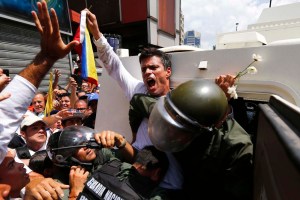 Piden liberación de Leopoldo López a dos meses de su detención