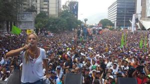 Lilian Tintori: Leopoldo está preso porque en Venezuela se vive una dictadura (Videos)