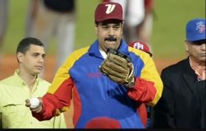 ¿Se escondió Maduro en la Serie del Caribe para evitar más pitas? (FOTO)