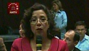 ¿Debate de altura? Tania Díaz llama a María Corina Machado “jinetera”