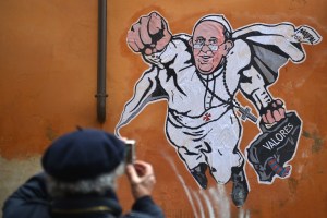 El Papa rechaza la imagen de “estrella” y asegura que es una persona normal