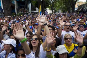 Exigen a la OEA una reacción firme sobre Venezuela (Fotos)