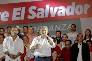 Oficialista encabeza por mínimo margen recuento de votos en El Salvador