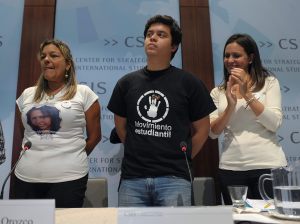 María Corina: Hay que llamar las cosas por su nombre, en Venezuela hay una “dictadura”