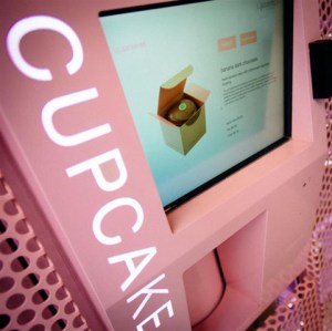 Este es el novedoso “cajero automático de cupcakes” en Nueva York (Fotos)