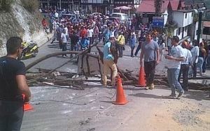 Protestas en muchos sitios de Venezuela… y en la Colonia Tovar (FOTO)