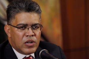 Jaua anunció liberación de Hugo Carvajal: Una comisión lo buscó en Aruba