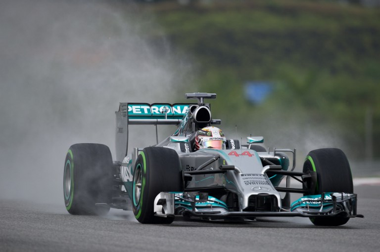 “Pole” para Hamilton en GP de Malasia; Vettel, Rosberg y Alonso al acecho