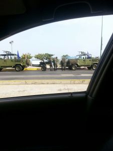Tanquetas en Macuto por desfile militar (Fotos)