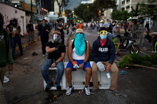 Caracas se acostumbra a las protestas (Fotos)