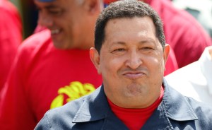 Recolectan firmas para solicitar esclarecer muerte de Chávez