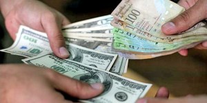Devaluación imparable: Tasa Dicom pegó un brinco a 3.445 BsF por dólar en seis días