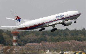 Malasia maneja hipótesis terrorista en desaparición de avión