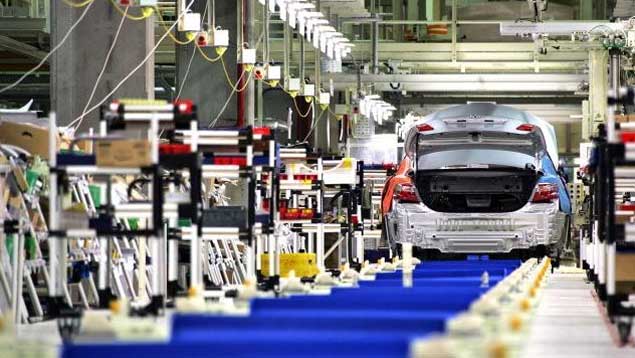Producción de vehículos se desplomó 60 % en 2015, según Cavenez