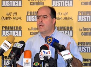 Julio Borges: Mayoría de la FANB rechaza la represión y la manipulación política