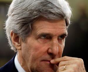 Kerry dice que EEUU está preparado para imponer sanciones a Venezuela