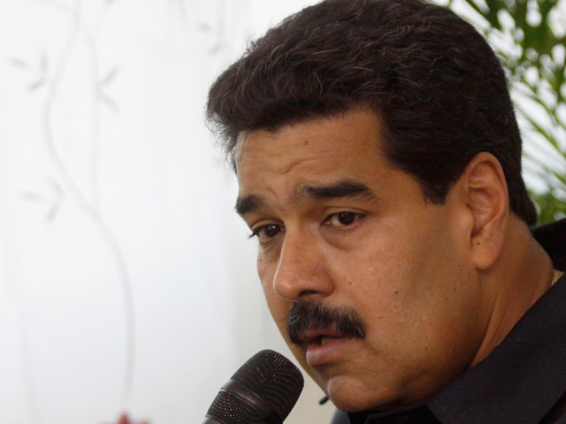 Dos Santos prepárate que llegó Maduro el que “lee el futuro” (Video)