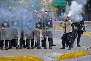 Maduro ordena actuación de fuerza pública en las zonas de “focos violentos”
