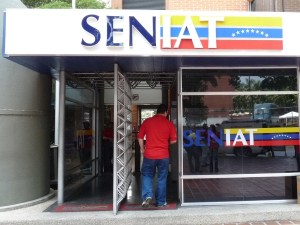 Seniat detiene a tres funcionarios por hechos de corrupción