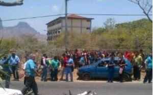 Un muerto y fuertes disturbios en San Juan de los Morros