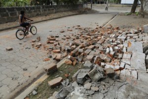 Fuertes sismos estremecen y causan pánico en Nicaragua