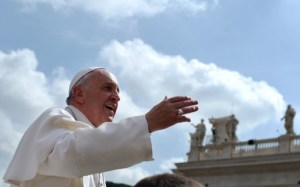El papa Francisco recuerda la muerte de Juan Pablo II