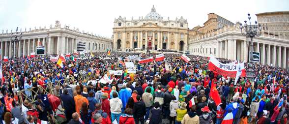 A panoramic view shows faithful gathering in St. Peter's Square to attend the canonisation ceremony of Popes John XXIII and John Paul II at the Vatican