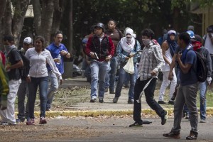 Las fotos de la violencia en la UCV que recorren el mundo