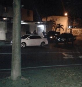 Inician allanamientos en residencias de Santa Inés (Fotos)