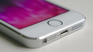¿Cómo debería ser el iPhone 6 para revolucionar el mercado?