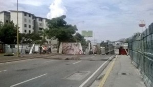 Barricadas en Mérida en la avenida Las Américas (Fotos)