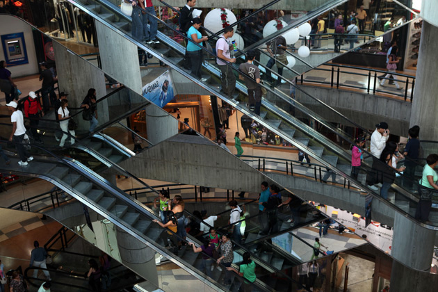 En riesgo 586 mil empleos en centros comerciales del país