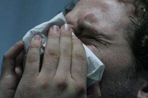 Salud Miranda reporta aumento de infecciones respiratorias por gases lacrimógenos