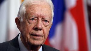Expresidente Jimmy Carter sale del hospital tras sufrir una caída