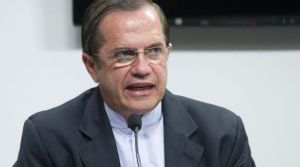 Patiño dice que “hay intentos desde afuera para desestabilizar a Venezuela”