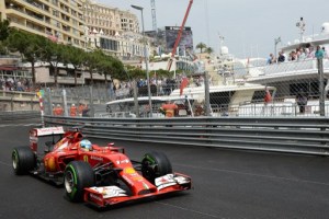 Fernando Alonso, el más rápido en los segundos ensayos libres de Mónaco