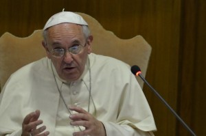 El Papa envía mensaje de pésame a Colombia por muerte de niños en autobús