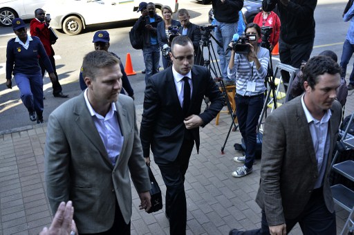 Se reanuda juicio a Pistorius