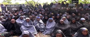 Presidente nigeriano dice que está “totalmente resuelto” rescatar a las jóvenes secuestradas