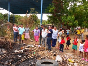 Vecinos de Barrio Nueva Esperanza exigen consolidación de sus servicios públicos