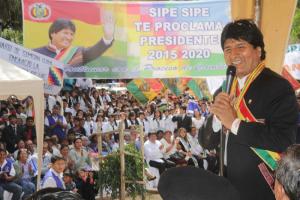 Evo Morales decreta incremento salarial y encabeza marchas por el 1 de Mayo